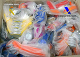 Customs alerted police about a dubious package of grand dimensions
