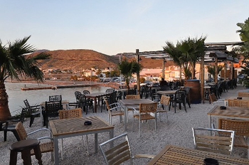 Antipodas Tavern & Restaurant La Azohìa